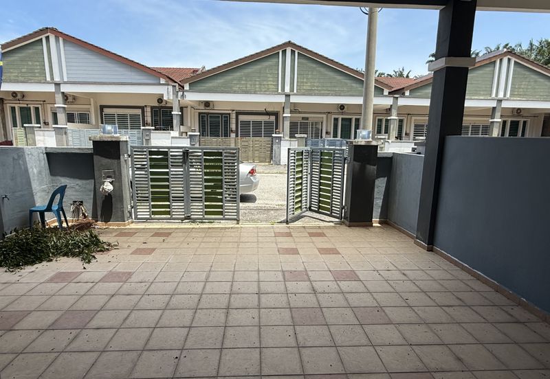 Single Storey Terrace House at Taman Klebang Restu For Sale 