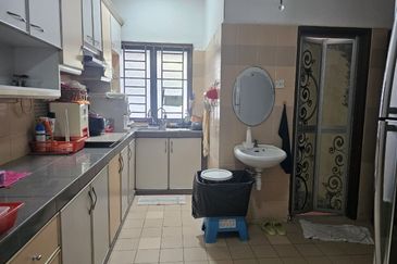 Jalan Mutiara Emas 3/20