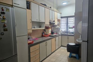 Jalan Mutiara Emas 3/20