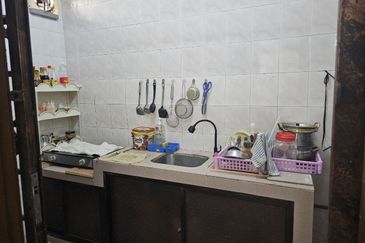 Jalan Mutiara Emas 3/20