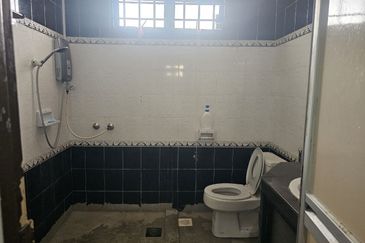 Jalan Mutiara Emas 3/20