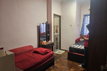 Jalan Mutiara Emas 3/20