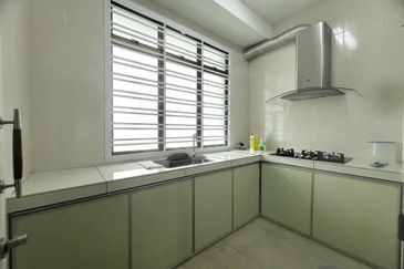 Jalan Perjiranan 11/1