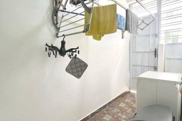 Jalan Perjiranan 11/1