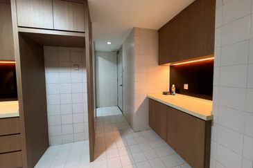 The Straits View, Bandar Baru Permas Jaya