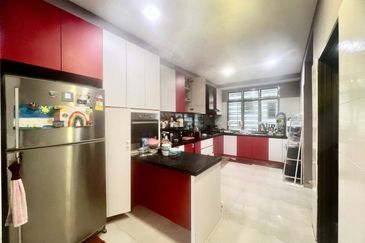 Jalan Perjiranan 11/1