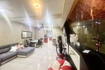 Jalan Perjiranan 11/1