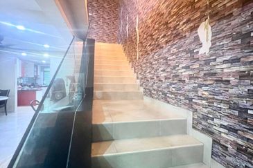 Jalan Perjiranan 11/1