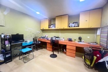 Jalan Perjiranan 11/1