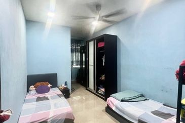 Jalan Perjiranan 11/1