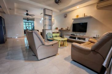 Jalan Perjiranan 11/1