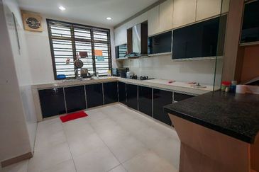 Jalan Perjiranan 11/1