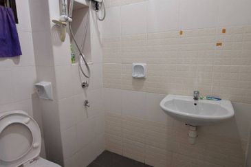 Jalan Perjiranan 11/1