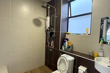 Seri Austin Luxury Apartment