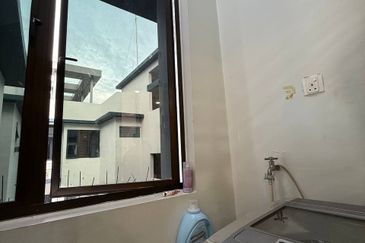 Seri Austin Luxury Apartment