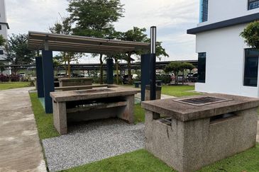 Seri Austin Luxury Apartment