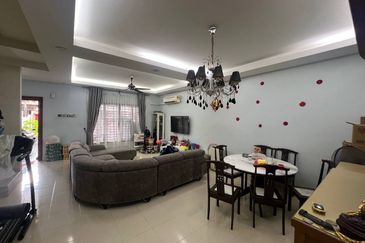 Perjiranan 10, Bandar Dato Onn