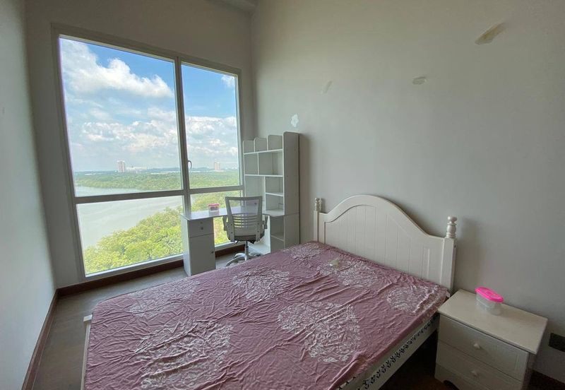 Puteri Cove Residences