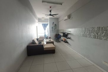 Akademik Suite @ Mount Austin