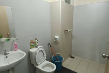 Akademik Suite @ Mount Austin