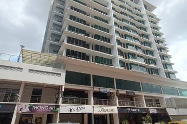 Akademik Suite @ Mount Austin