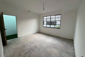 Taman Nong Chik Heights