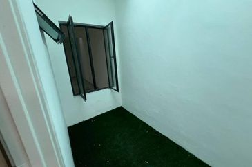 Taman Nong Chik Heights