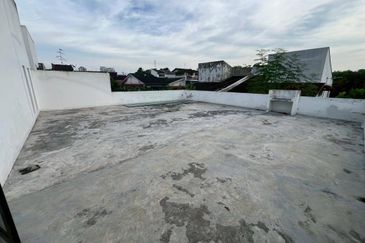 Taman Nong Chik Heights