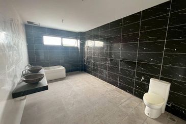 Taman Nong Chik Heights