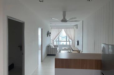 Akademik Suite @ Mount Austin