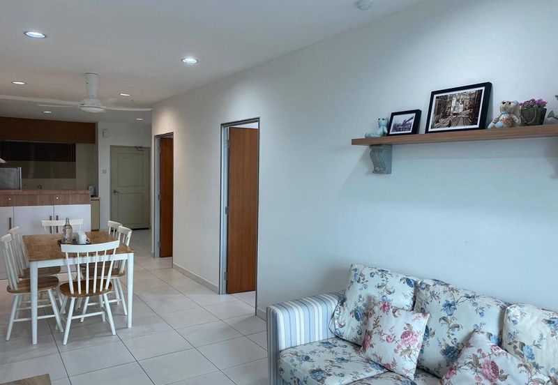 Akademik Suite @ Mount Austin