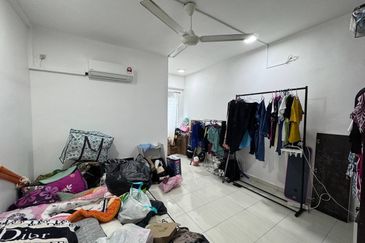 Bangunan Duta Impian (The Embassy Suites)