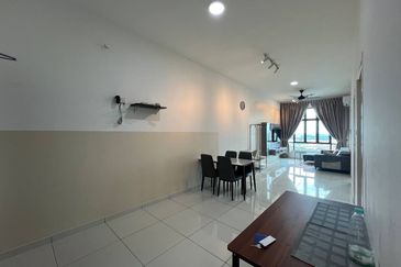 D'Summit Residences @ Kempas Utama