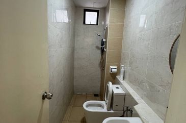 D'Summit Residences @ Kempas Utama