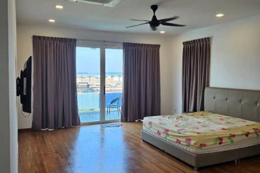 Isola Villa @ Senibong Cove