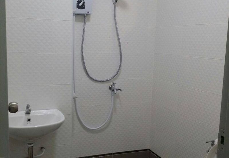 Seasons Luxury Apartments @ Amara Larkin