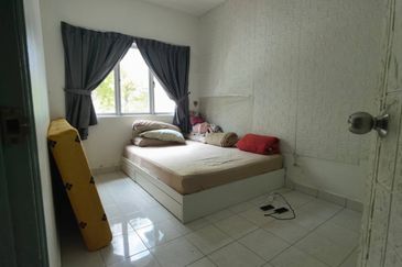 Bistari Impian Apartment @ Larkin