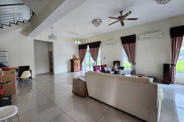 Bina Park Bandar Seri Alam