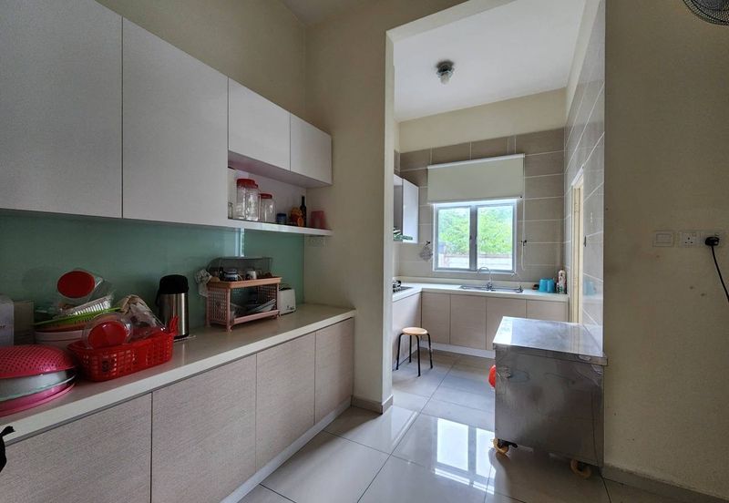 Bina Park Bandar Seri Alam