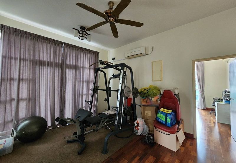 Bina Park Bandar Seri Alam