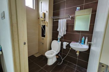 Bina Park Bandar Seri Alam