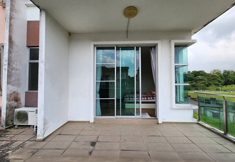 Bina Park Bandar Seri Alam