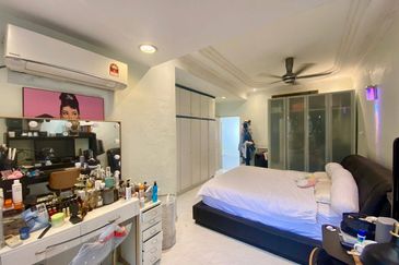 Taman Nong Chik Heights