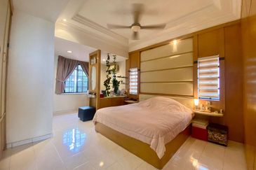 Taman Nong Chik Heights