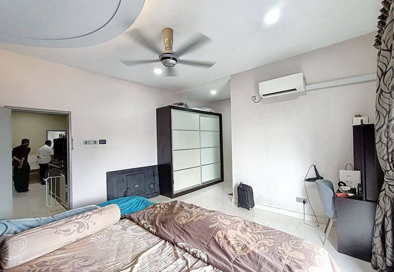 Seri Austin East Zone