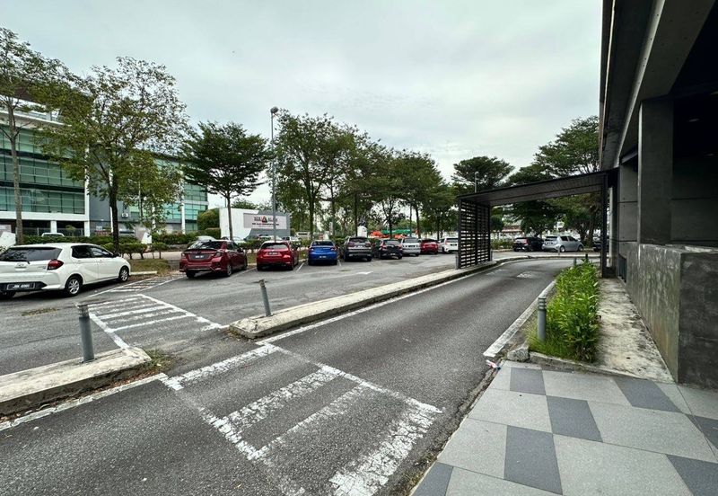 Bina Park, Bandar Seri Alam