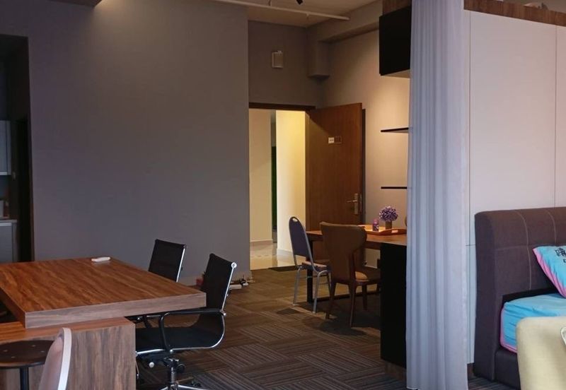 Austin 18 Versatile Business Suites