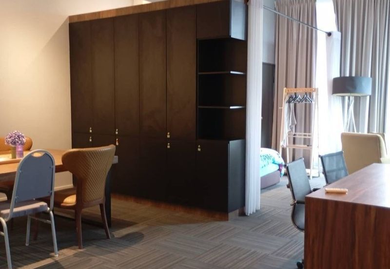 Austin 18 Versatile Business Suites