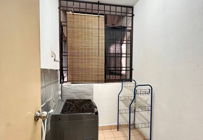 Prima Regency (Abbey Court)