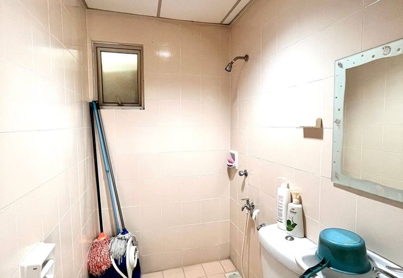 Prima Regency (Abbey Court)